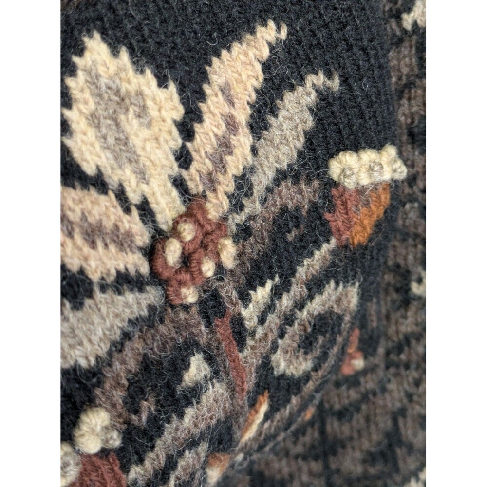 Icelandic Design Wool Cardigan Sweater Womens Lar… - image 7